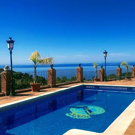 Casa Mirador Maro
