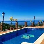 Casa Mirador Maro
